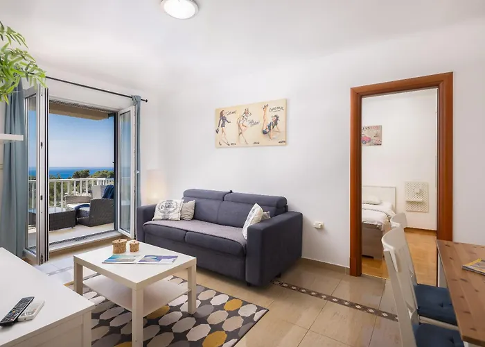 Sunlight Hvar 公寓 *